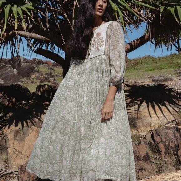 Daughters Of India Diya Midi Dress Pistachio Green XS - Picture 16 of 16